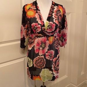CAbi Floral Tunic Top Blouse Size Small